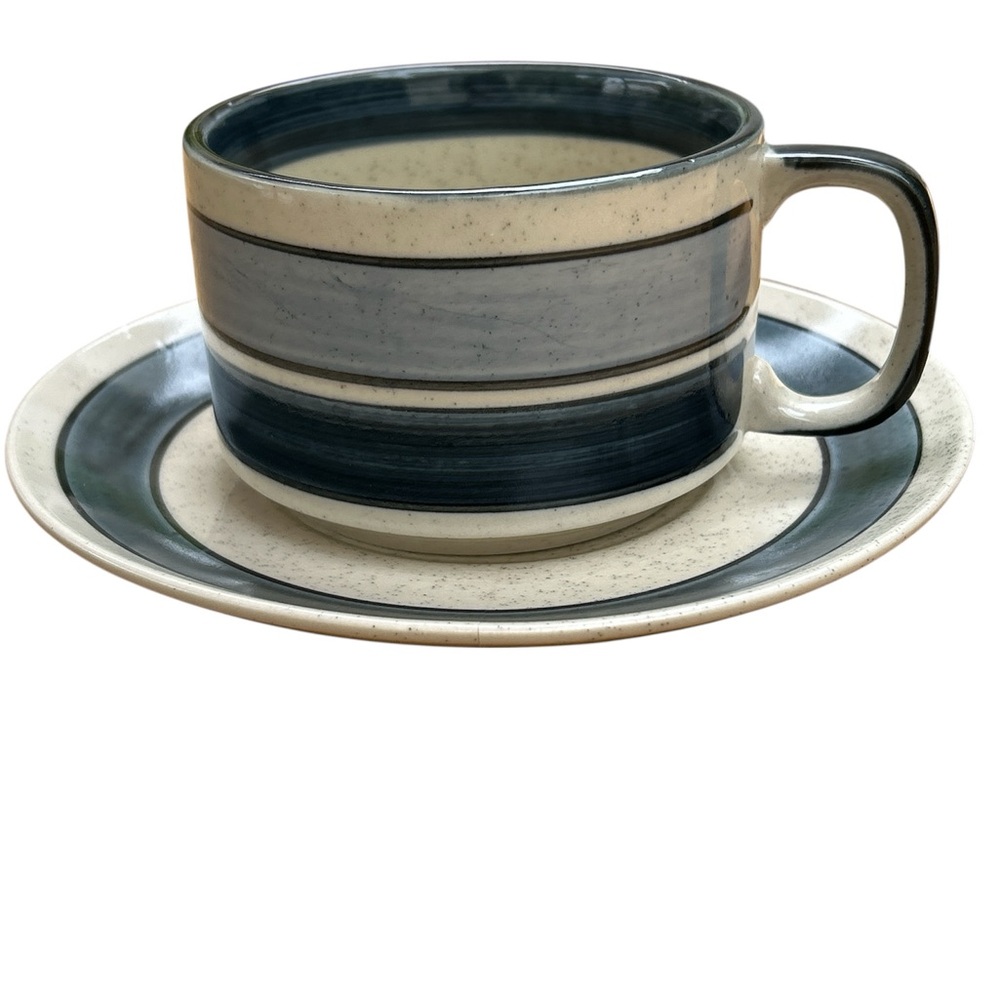 Quon Quon Pottery Japan Soup Cup Plate